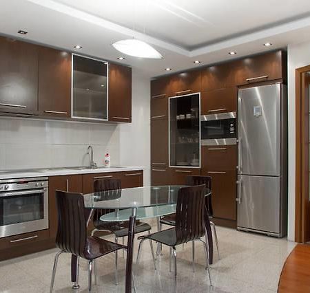 Opera House Apartments วิลนีอุส ภายนอก รูปภาพ